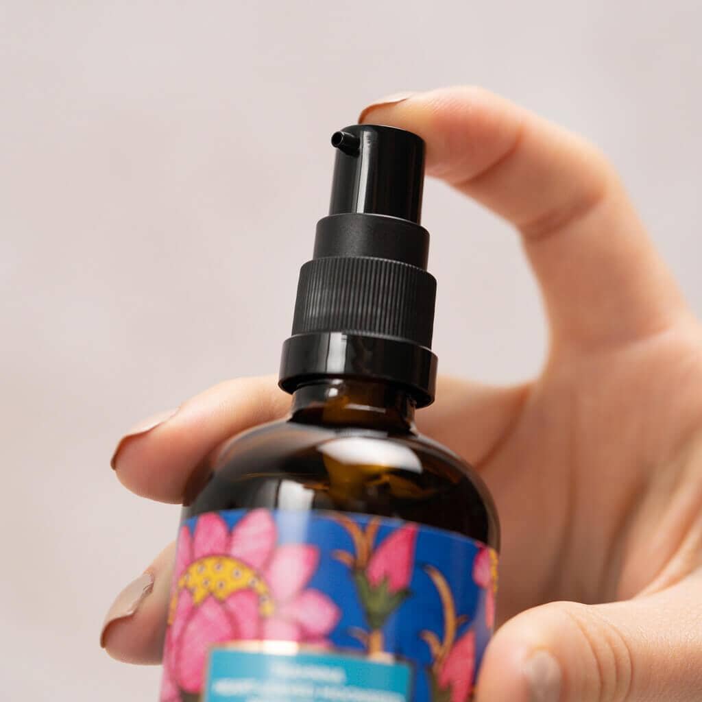 Trahnna Heart-Leaved Moonseed Protectionist Body Soothing Polyherbal Oil - Image 6